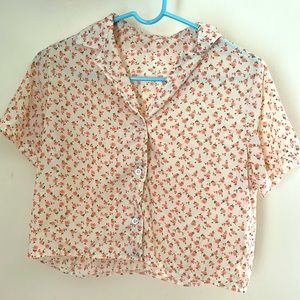 Thin, cropped, button up, floral.